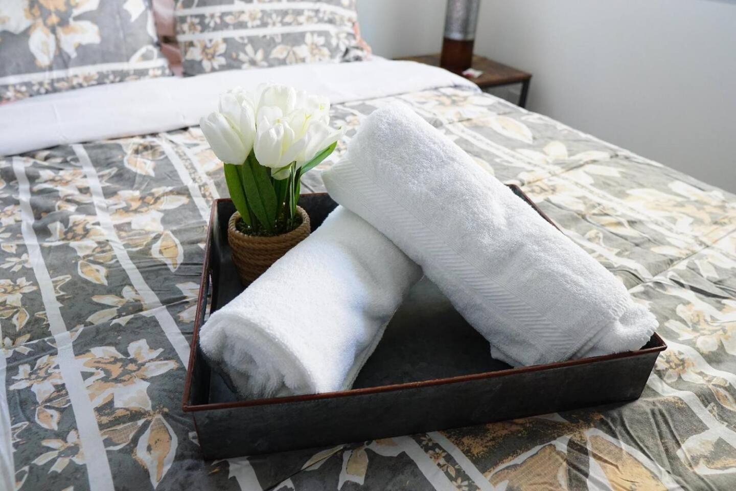 Deluxe Room,1695788812:JPEG